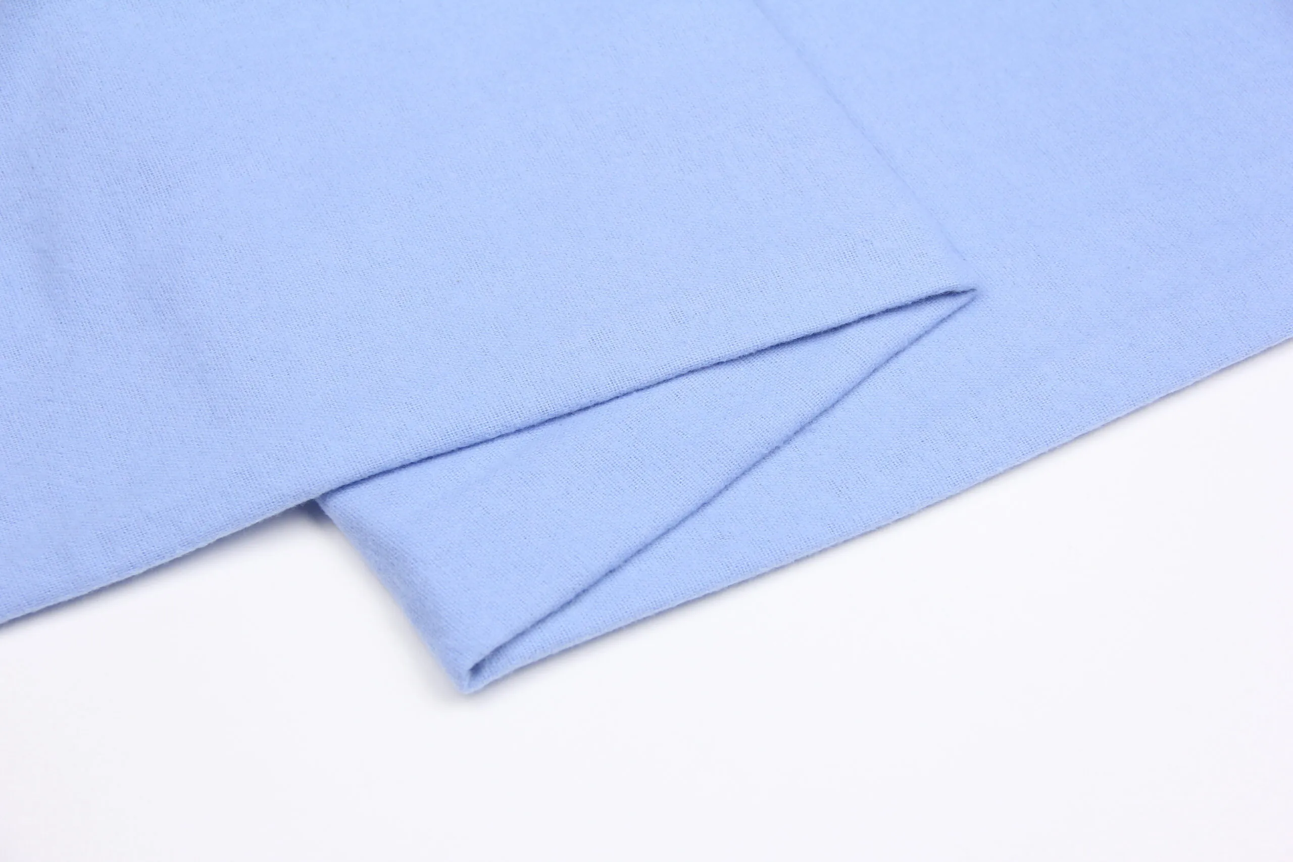 peliushka-z-flaneliid-72349385924981_-34cd266681